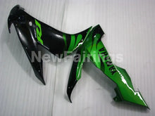 Charger l&#39;image dans la galerie, Black and Green Flame - YZF-R1 04-06 Fairing Kit - Vehicles