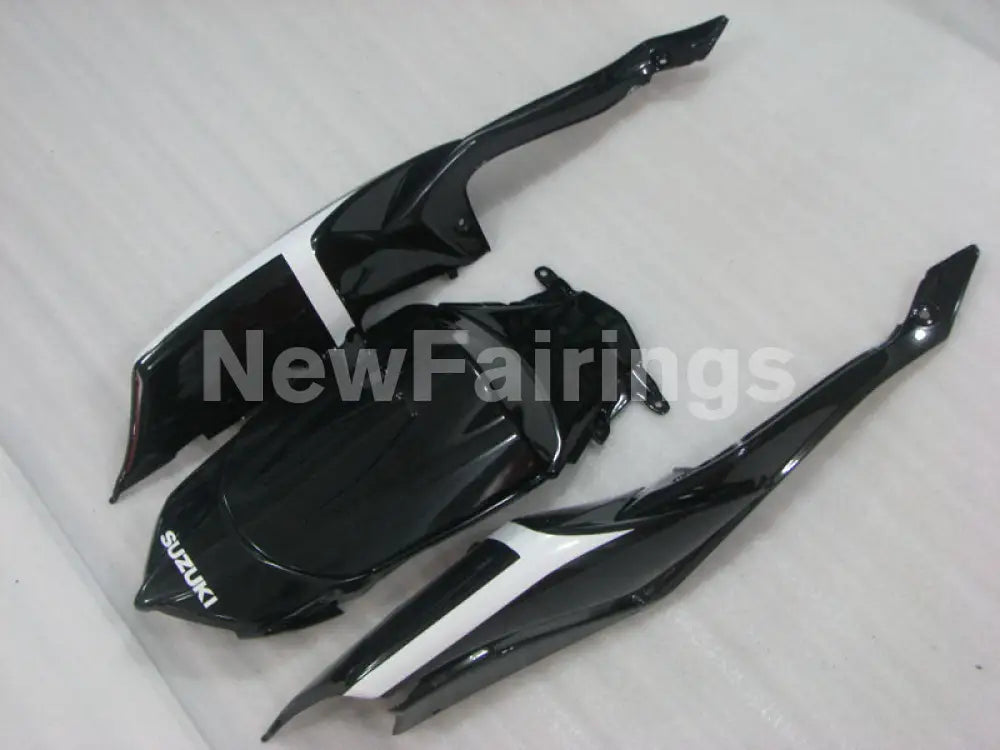 Black White Corona - GSX-R600 08-10 Fairing Kit - Vehicles