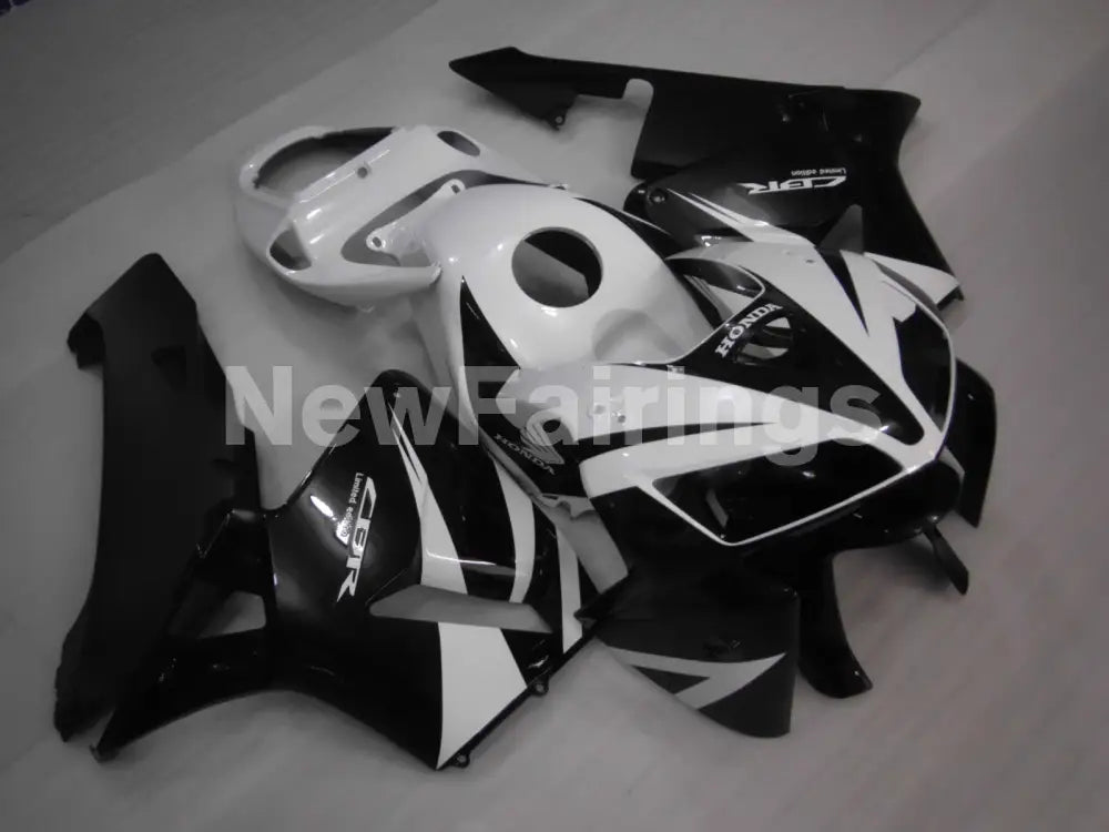 Black White Factory Style - CBR600RR 05-06 Fairing Kit -