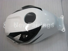 Charger l&#39;image dans la galerie, Black and White Factory Style - CBR600RR 05-06 Fairing Kit -