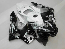 Charger l&#39;image dans la galerie, Black and White Skull - CBR600RR 05-06 Fairing Kit -