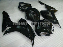 Charger l&#39;image dans la galerie, Gloss Black No decals - CBR1000RR 06-07 Fairing Kit -