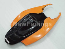Charger l&#39;image dans la galerie, Orange and Black Factory Style - GSX-R600 06-07 Fairing Kit