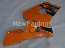 Charger l&#39;image dans la galerie, Orange and Black Factory Style - GSX-R750 04-05 Fairing Kit