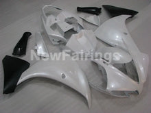 Charger l&#39;image dans la galerie, Pearl White Matte Black decals - YZF-R1 12-14 Fairing Kit