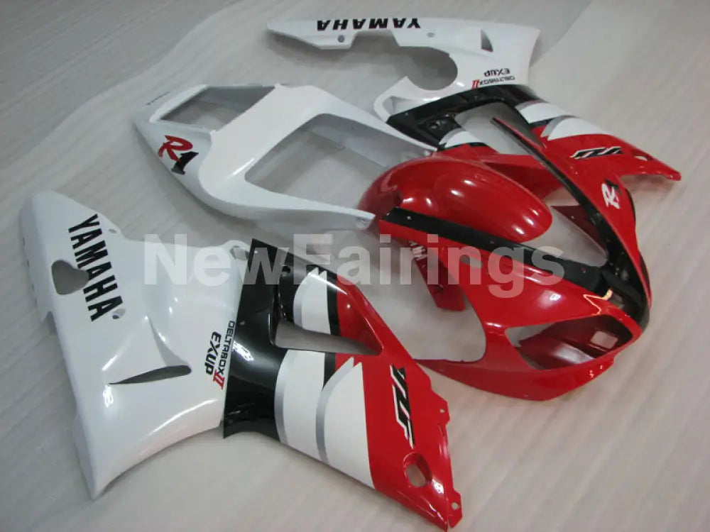 Red and White Factory Style - YZF-R1 00-01 Fairing Kit