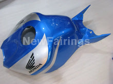 Charger l&#39;image dans la galerie, Silver and Blue Factory Style - CBR1000RR 06-07 Fairing Kit