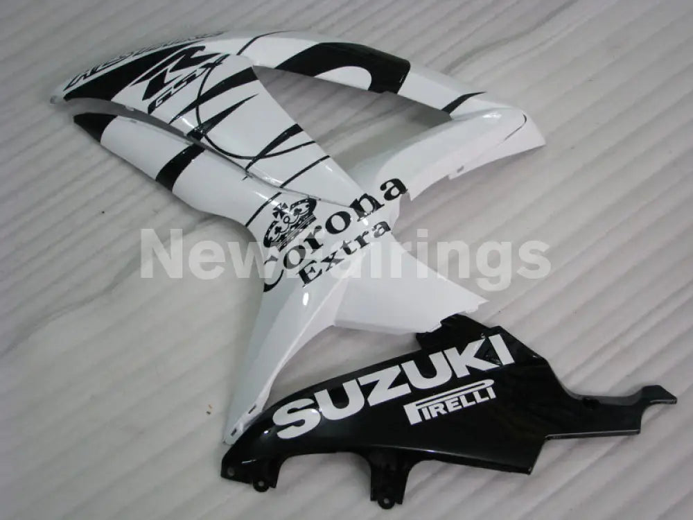 White and Black Corona - GSX-R600 08-10 Fairing Kit