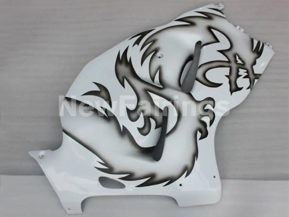 White and Black Dragon - GSX1300R Hayabusa 99-07 Fairing