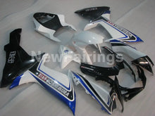 Charger l&#39;image dans la galerie, White and Blue Black Yoshimura - GSX-R600 11-24 Fairing Kit