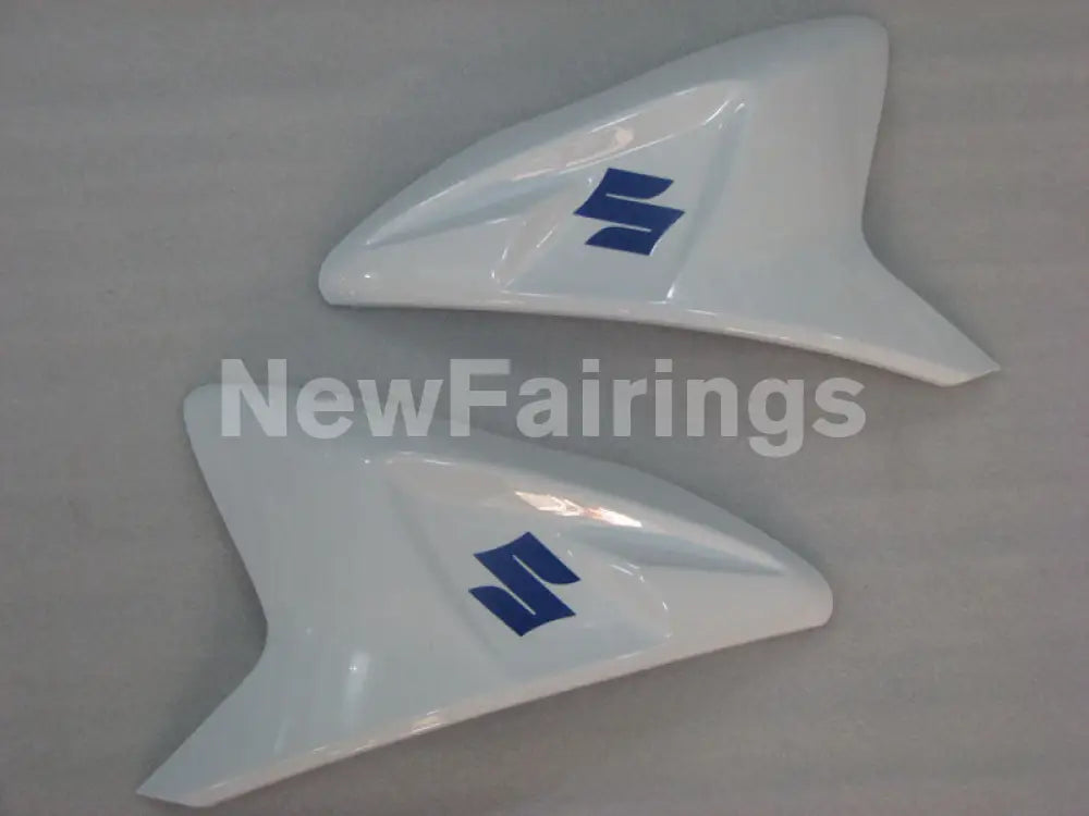 White and Blue Black Yoshimura - GSX-R750 11-24 Fairing Kit