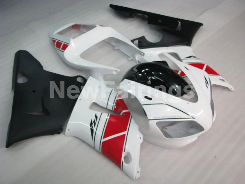 White and Red Black Factory Style - YZF-R1 98-99 Fairing