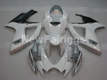 Charger l&#39;image dans la galerie, White and Silver Factory Style - GSX-R750 06-07 Fairing Kit