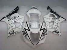 Charger l&#39;image dans la galerie, White Black Corona - GSX - R1000 03 - 04 Fairing Kit