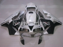 Charger l&#39;image dans la galerie, White and Black Factory Style - CBR600RR 03-04 Fairing Kit -