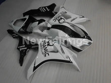 Charger l&#39;image dans la galerie, White and Black PRAMAC - CBR1000RR 06-07 Fairing Kit -